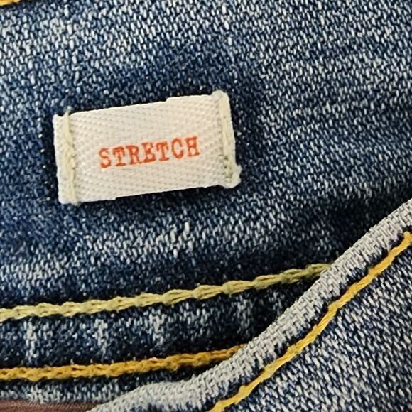 Old Navy Cuffed Hem Low Waist Capri Denim Jeans Size 1 - Picture 4 of 6